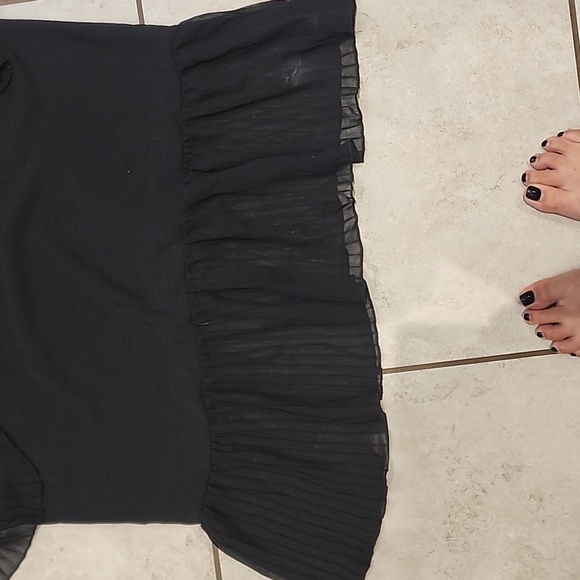 Top - Picture 3 of 3